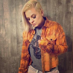 😼 Distressed Flannel 😼